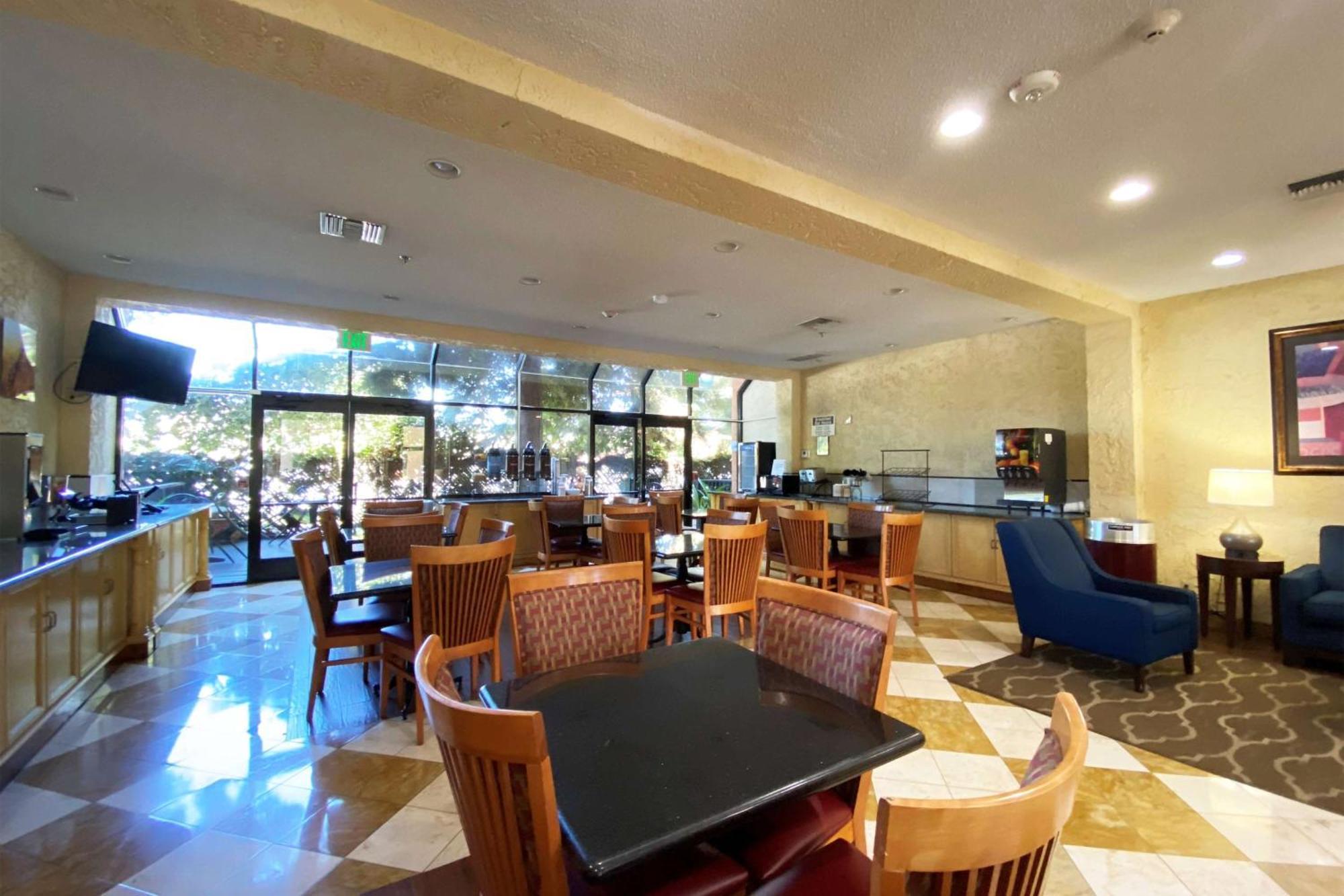 Wyndham Garden Newark Fremont Silicon Valley Екстер'єр фото