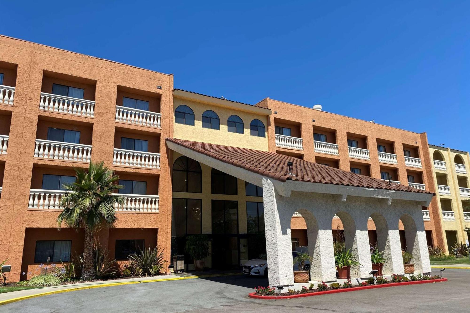 Wyndham Garden Newark Fremont Silicon Valley Екстер'єр фото